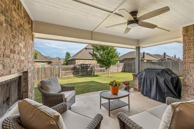 609 Side Track Road, Yukon, OK 73099