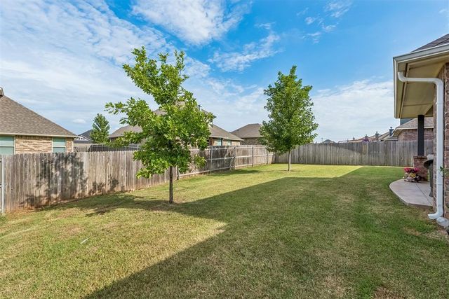 609 Side Track Road, Yukon, OK 73099