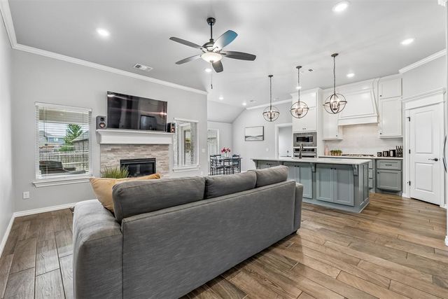 609 Side Track Road, Yukon, OK 73099