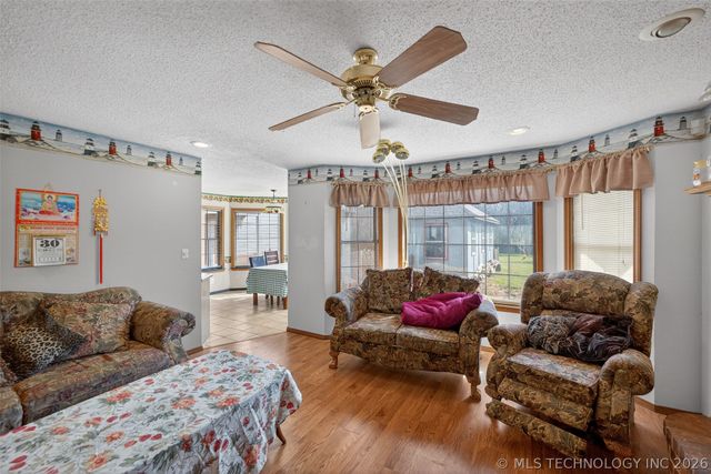 1606 Oakridge Drive, Claremore, OK 74017