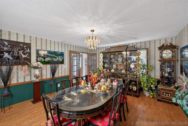 1606 Oakridge Drive, Claremore, OK 74017