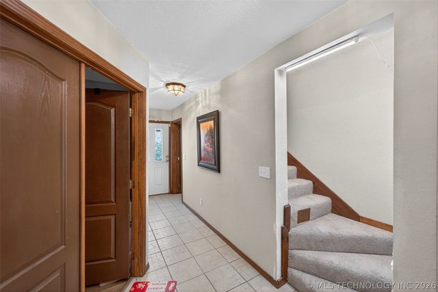 1606 Oakridge Drive, Claremore, OK 74017