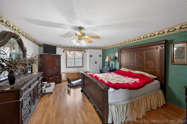 1606 Oakridge Drive, Claremore, OK 74017