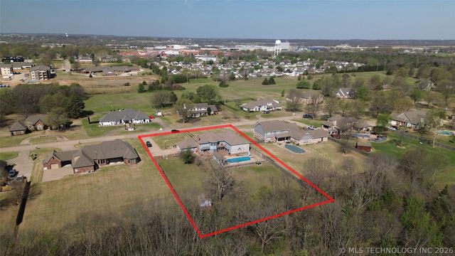 1606 Oakridge Drive, Claremore, OK 74017