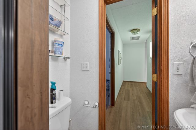 1606 Oakridge Drive, Claremore, OK 74017