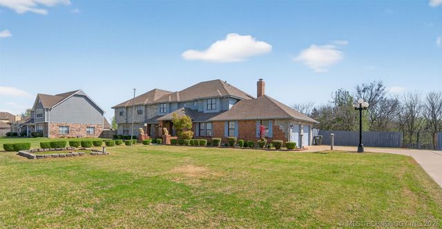 1606 Oakridge Drive, Claremore, OK 74017