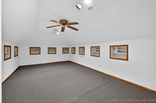 1606 Oakridge Drive, Claremore, OK 74017