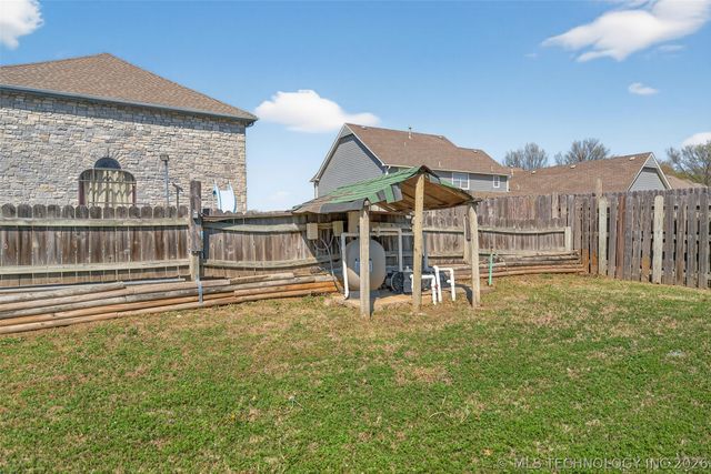 1606 Oakridge Drive, Claremore, OK 74017