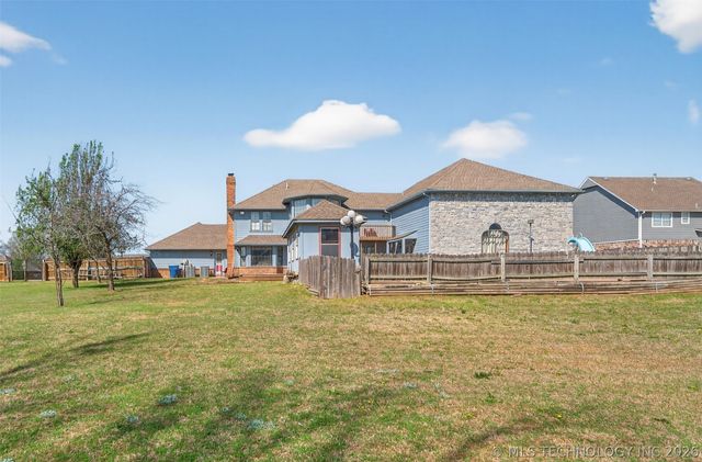 1606 Oakridge Drive, Claremore, OK 74017