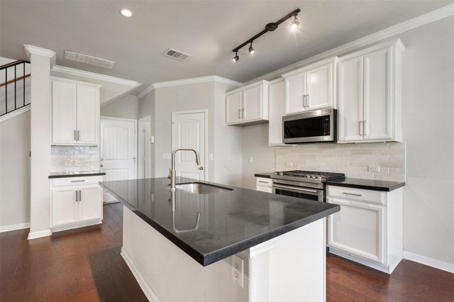 211 Parable CV, Pflugerville, TX 78660