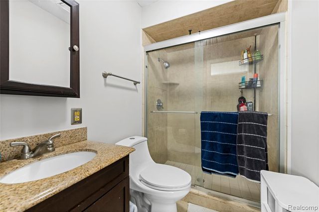 42719 Walker Street, Clinton Township, MI 48038