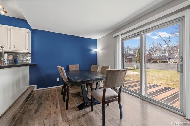 42719 Walker Street, Clinton Township, MI 48038