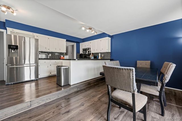 42719 Walker Street, Clinton Township, MI 48038