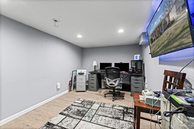 42719 Walker Street, Clinton Township, MI 48038