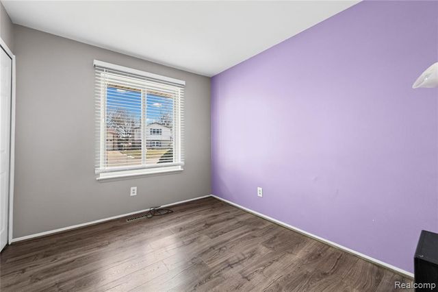 42719 Walker Street, Clinton Township, MI 48038