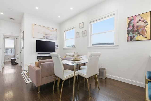 167 Putnam St PH 3, Boston, MA 02128