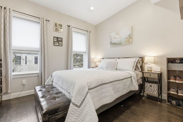 167 Putnam St PH 3, Boston, MA 02128