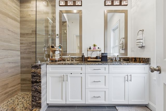 167 Putnam St PH 3, Boston, MA 02128