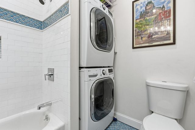 167 Putnam St PH 3, Boston, MA 02128