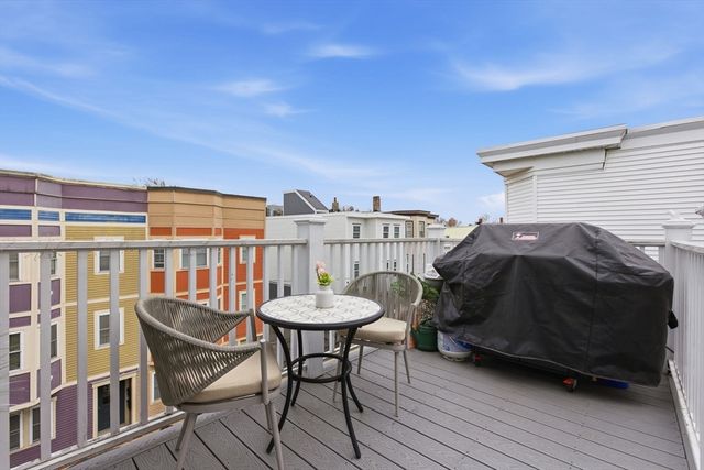 167 Putnam St PH 3, Boston, MA 02128