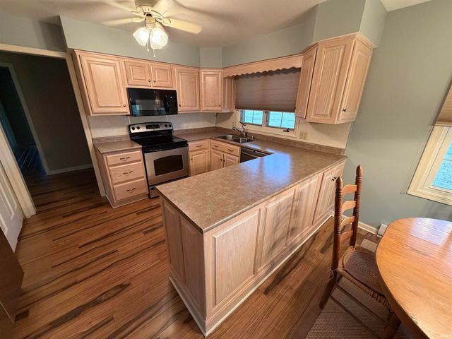 12201 Leo Road, Fort Wayne, IN 46845