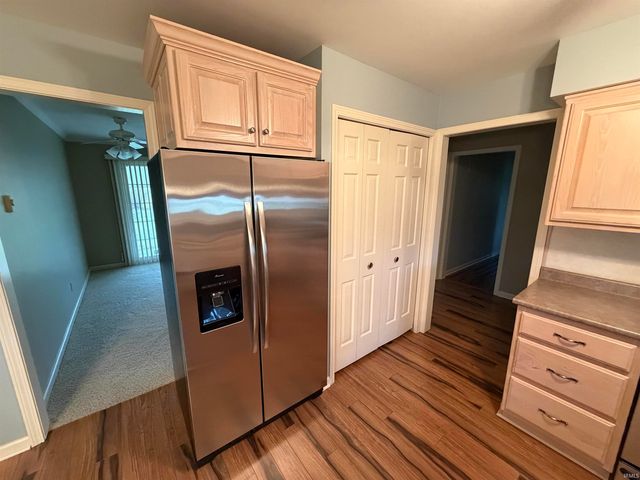 12201 Leo Road, Fort Wayne, IN 46845