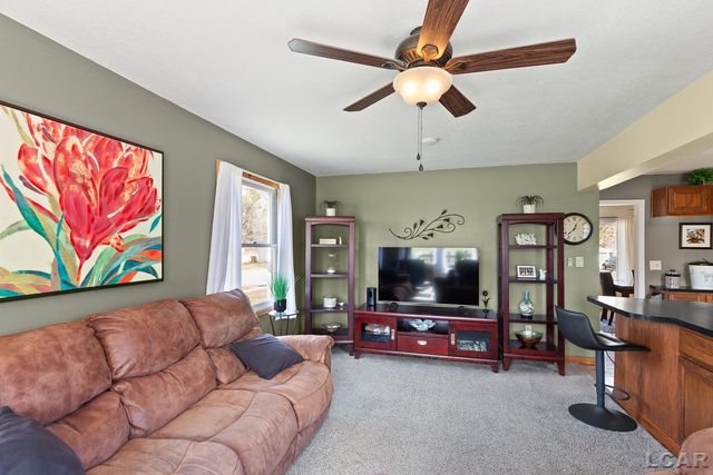 115 Bartlett Street, Clinton, MI 49236