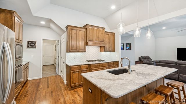 11602 S 30th West Avenue, Jenks, OK 74037