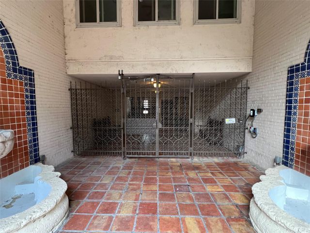 505 W 7th ST 114, Austin, TX 78701