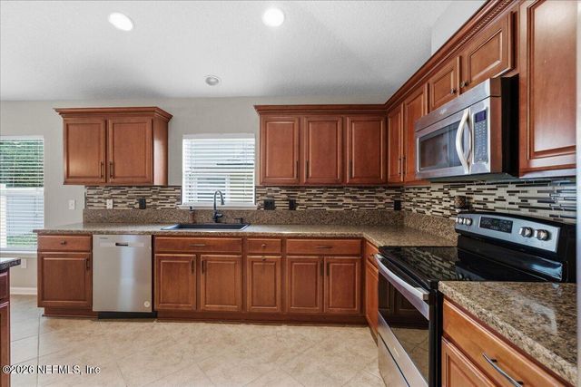 4921 CREEK BLUFF Lane, Middleburg, FL 32068