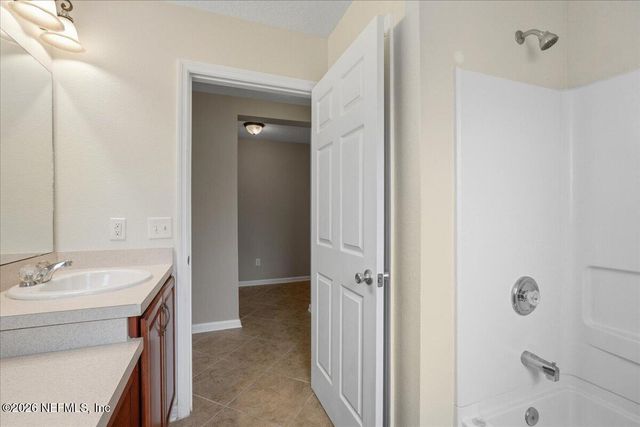 4921 CREEK BLUFF Lane, Middleburg, FL 32068