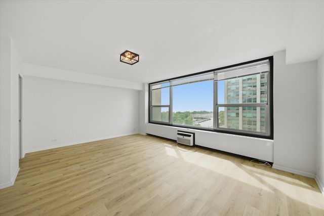 3600 N Lake Shore Drive 1217, Chicago, IL 60613