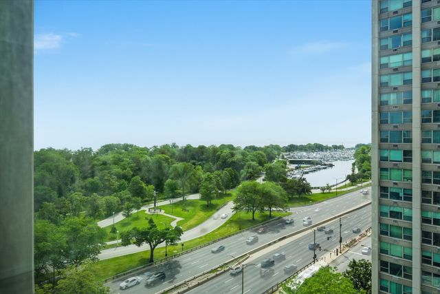 3600 N Lake Shore Drive 1217, Chicago, IL 60613