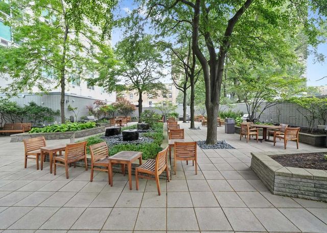 3600 N Lake Shore Drive 1217, Chicago, IL 60613