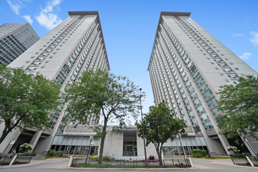 3600 N Lake Shore Drive 1217, Chicago, IL 60613