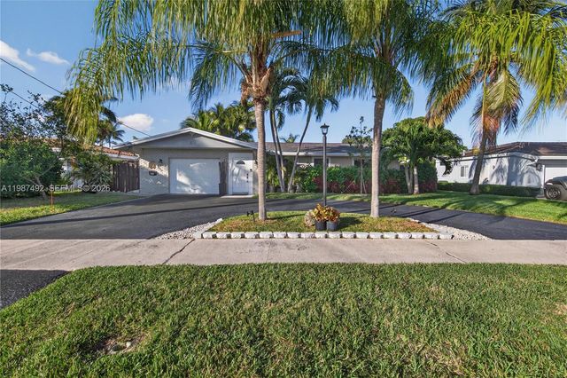 371 SE 3rd St 371, Pompano Beach, FL 33060