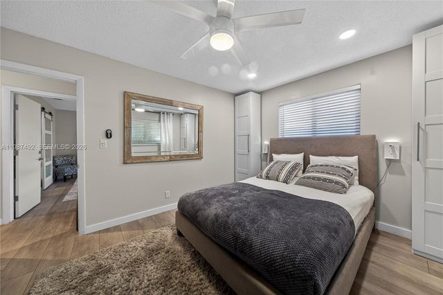 371 SE 3rd St 371, Pompano Beach, FL 33060