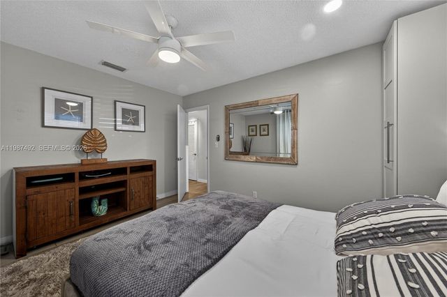 371 SE 3rd St 371, Pompano Beach, FL 33060