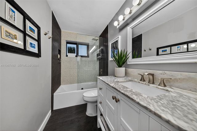 371 SE 3rd St 371, Pompano Beach, FL 33060