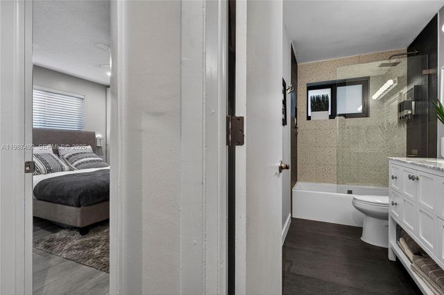 371 SE 3rd St 371, Pompano Beach, FL 33060