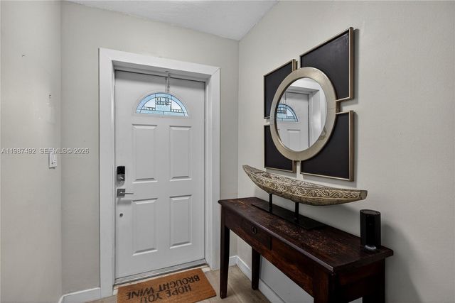 371 SE 3rd St 371, Pompano Beach, FL 33060