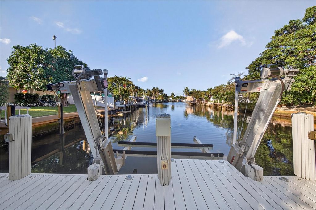 371 SE 3rd St 371, Pompano Beach, FL 33060