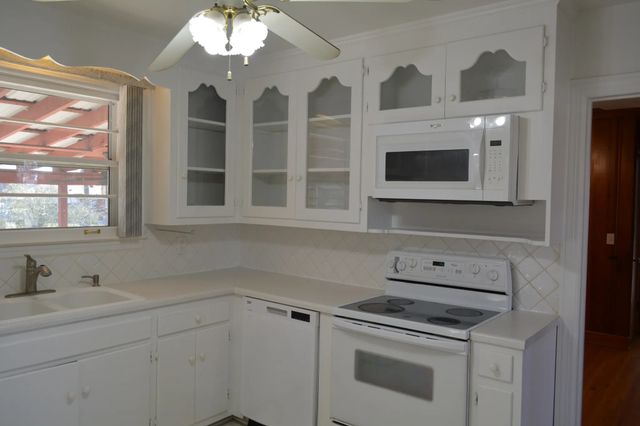 2807 Emery Dr, Nashville, TN 37214