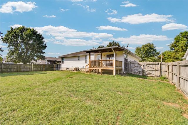 517 S Truman Road, Archie, MO 64725