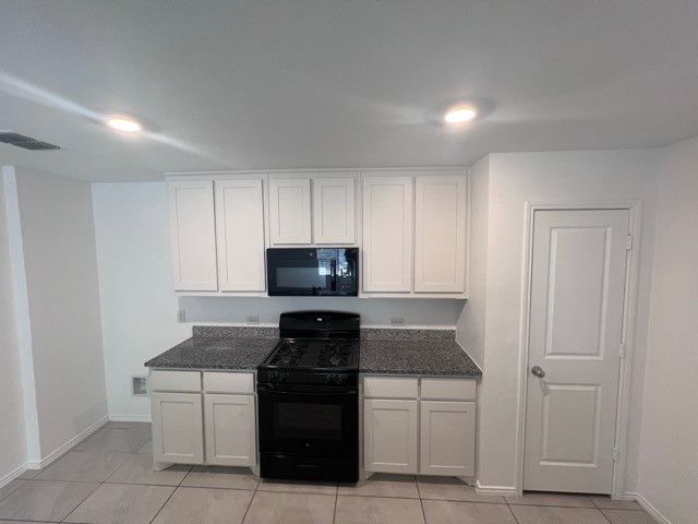 1412 Claireborne Court, Little Elm, TX 75068