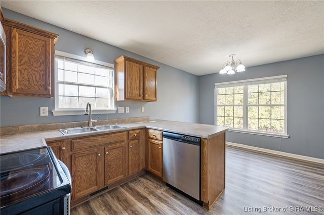 4437 Falling Leaf Drive, Sellersburg, IN 47172