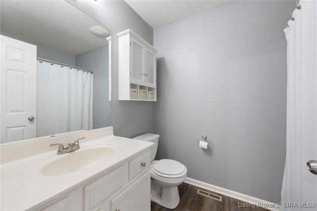 4437 Falling Leaf Drive, Sellersburg, IN 47172