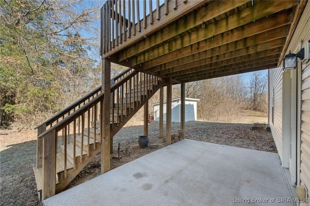 4437 Falling Leaf Drive, Sellersburg, IN 47172