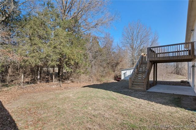 4437 Falling Leaf Drive, Sellersburg, IN 47172