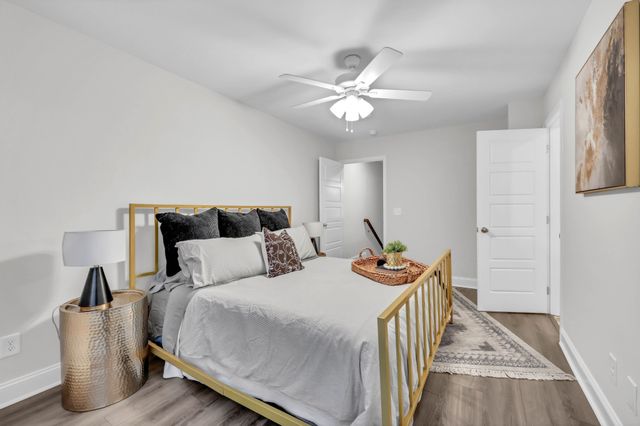 141 Quarry Point Dr, Clarksville, TN 37043